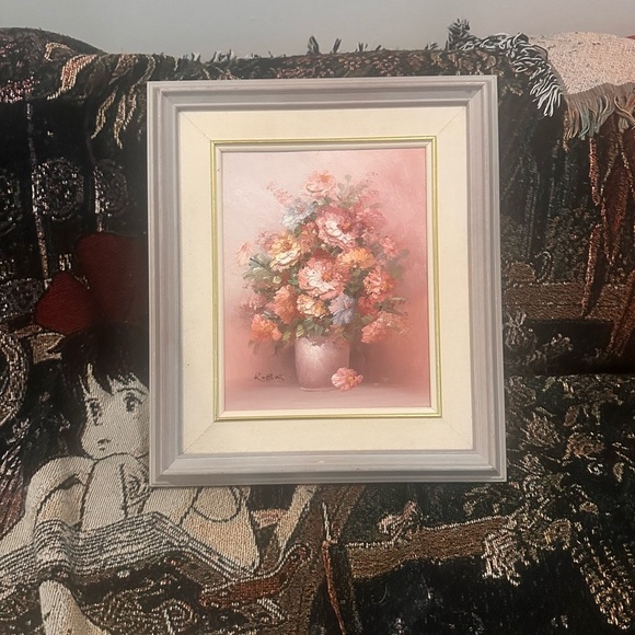 Textured vintage floral painting with a grey pink frame 12X14 - Picture 1 of 3